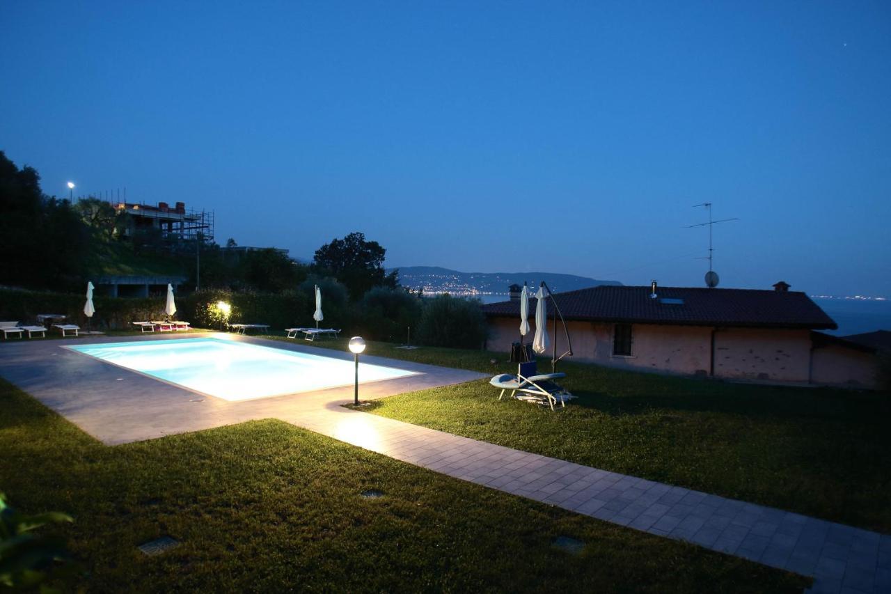 Panorama Lake View, Pool & Garden, 2 Bathrooms, Kingsize & Single-Beds, Fast Internet Тосколано-Мадерно Екстер'єр фото